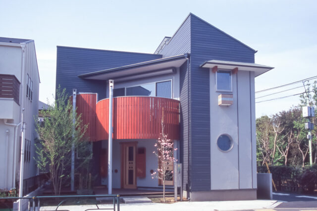 【幹線道路沿い 西大泉の家】設計事務所の住宅デザインの画像