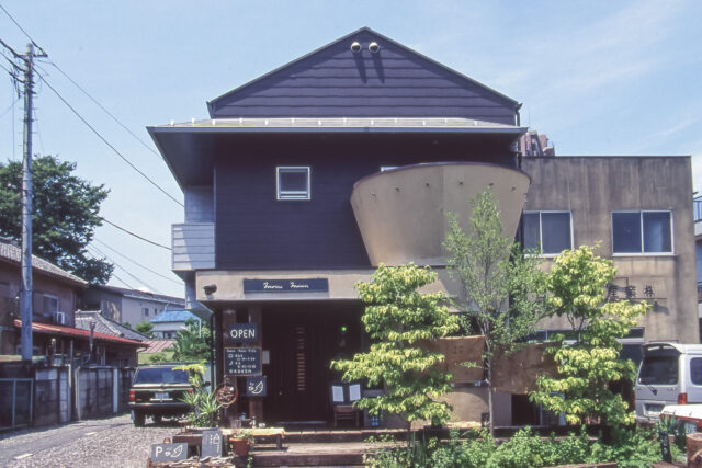 【1Fカフェ＆2F住宅 の暮らし】川越の住宅デザインの画像