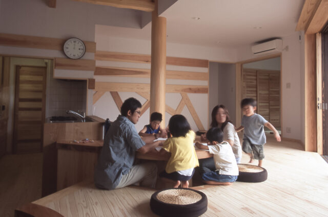 【平屋空間＋子供小屋】国産無垢材の家（福島県福島市）の画像
