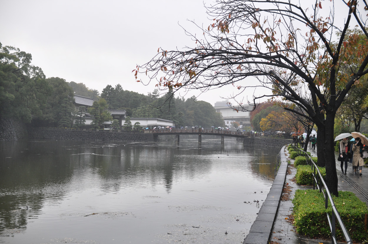 雨の江戸城 平川門