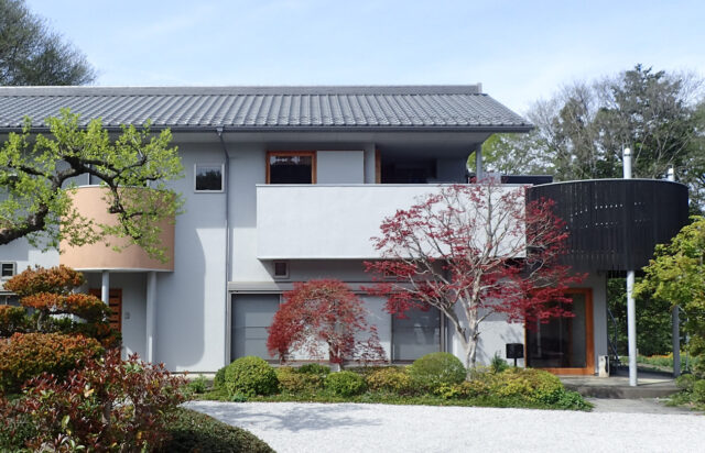 完成から21年経過した日本瓦の住宅の佇まいの画像