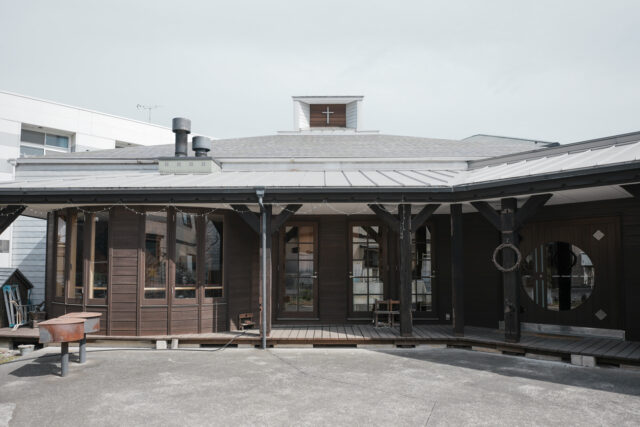 竣工25年。性能と佇まいを保ち続ける建築 -日本バプテスト川越キリスト教会の画像